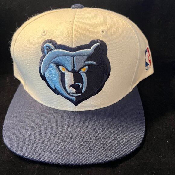 Mitchell & Ness Memphis Grizzlies Sail Two Tone Snapback NWT OS - Picture 1 of 5